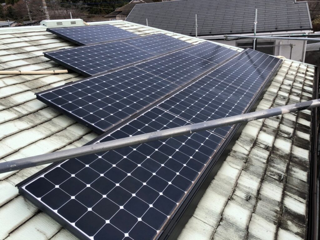 屋根リフォーム 太陽光パネル